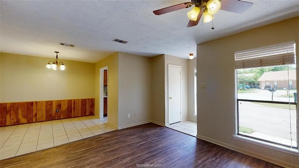 2 bed, 1936 sqft, $1,250 — Photo 2