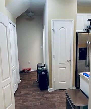 5th image of 1220 Grace Hill Dr