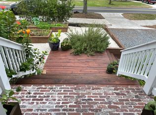 342 Seminole Rd, Atlantic Beach, FL 32233