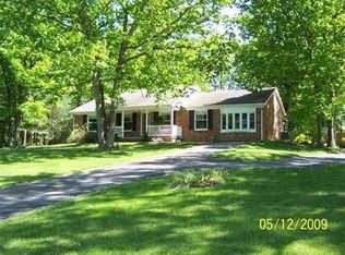 200 Ridgeview Dr, Stuarts Draft, VA 24477