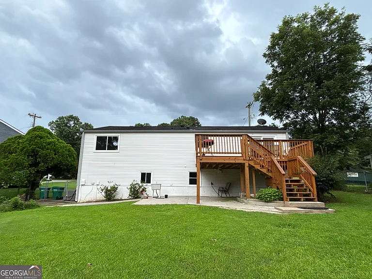 2215 Ranch Trl — Photo 12