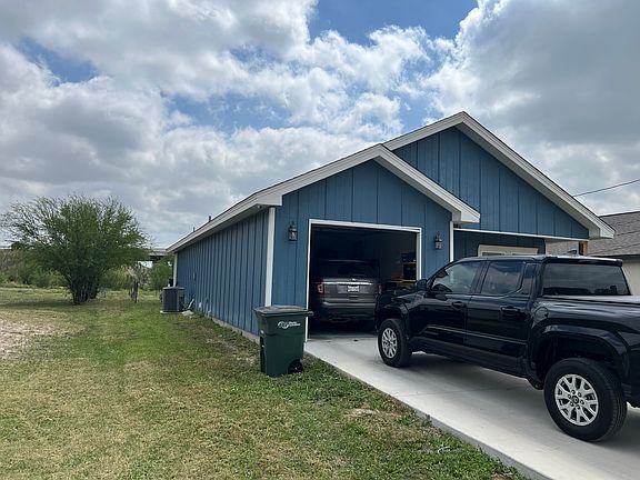 3rd image of 105 Saint Joseph St