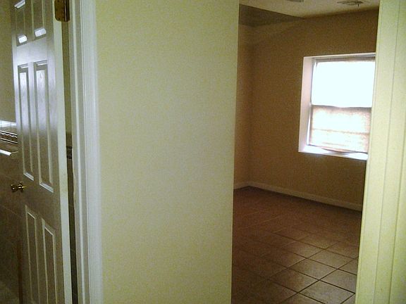 4th image of 254 Mt Pleasant Ave #1