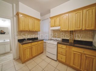 3180 36th St APT 1, Astoria, NY 11106
