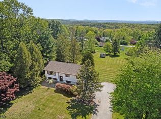 6 STRUBLE PL., Wantage Twp., NJ 07461