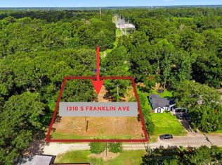 1310 S Franklin Ave, Cleveland, TX 77327