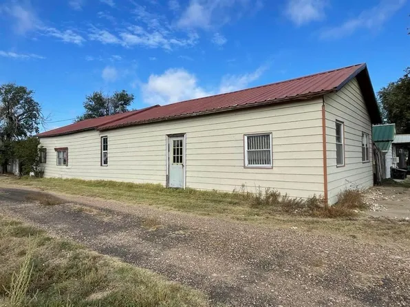 106 Broadway St, Hardesty, OK 73944