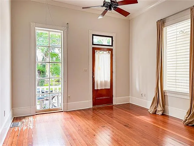 4904 Perrier St — Photo 2