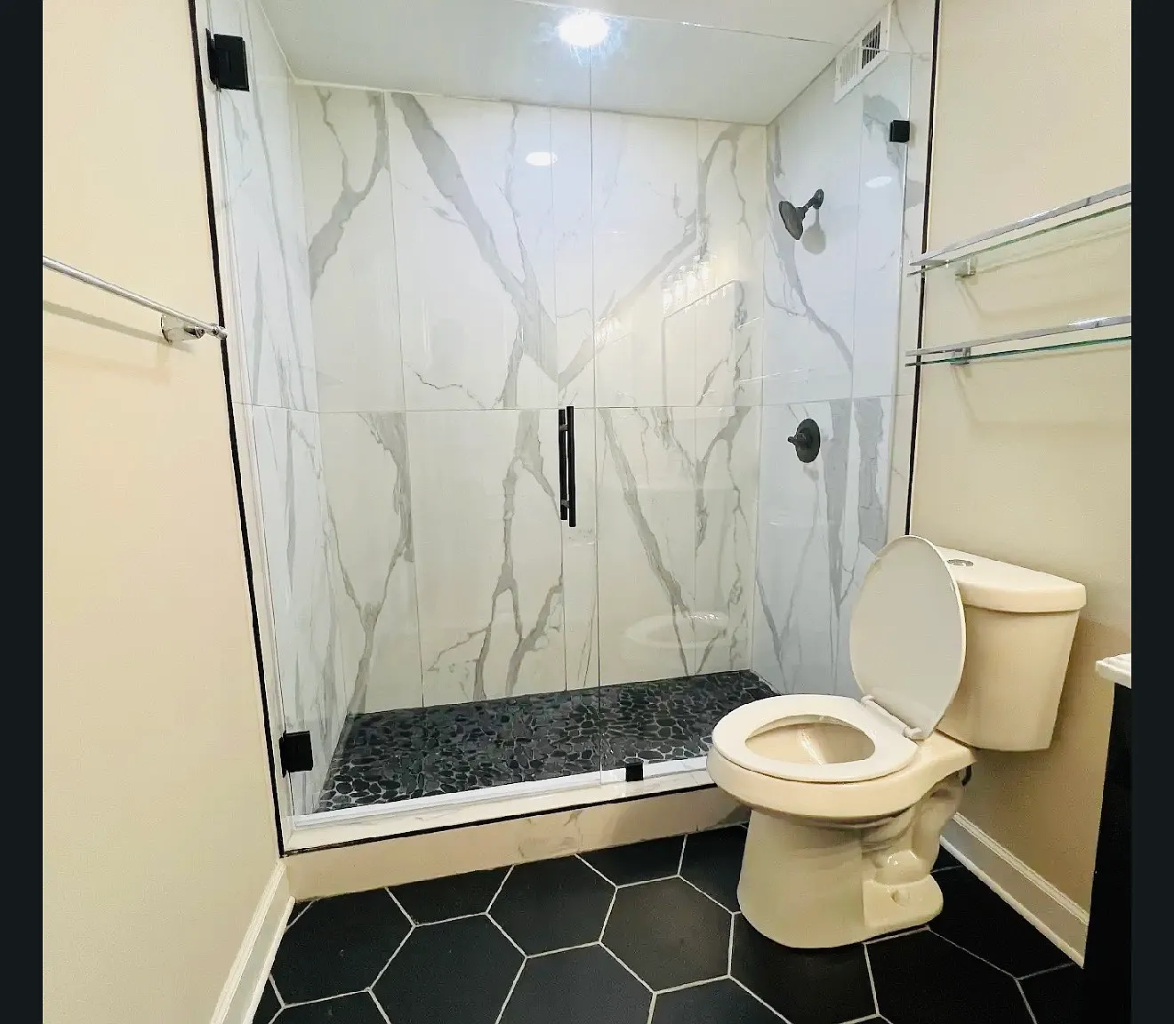 1 bed, 925 sqft, $1,850 — Photo 4
