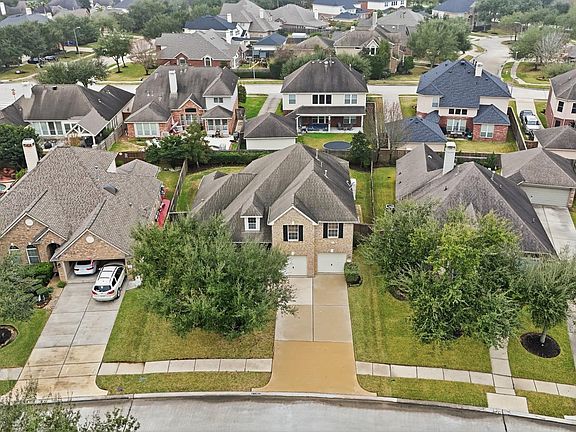 3rd image of 14811 Meridian Park Ln