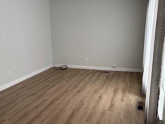 4th image of 7707 Liberty Ave