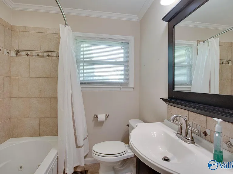 211 Wingate Ave SW — Photo 27