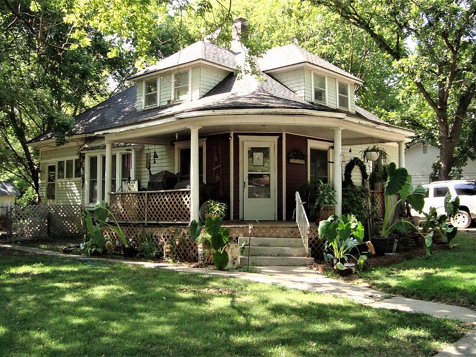 1st image of 301 N Vine St