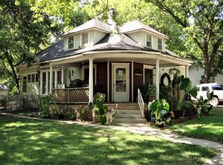 301 N Vine St, Peabody, KS 66866