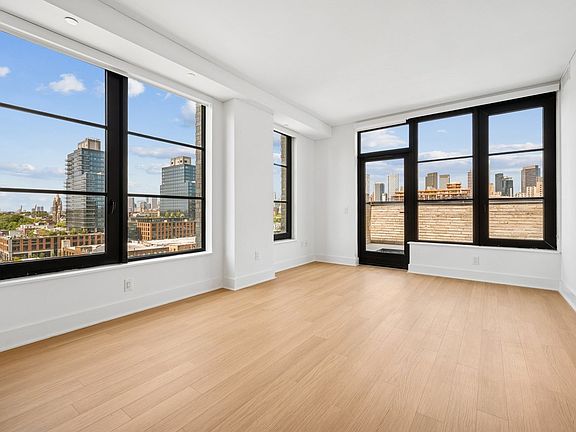 3rd image of 499 President St #912