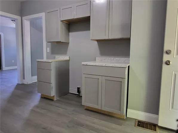 614 W Gray St, Elmira, NY 14905