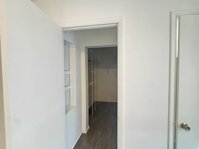 2422 E 59th Ct #4 — Photo 20