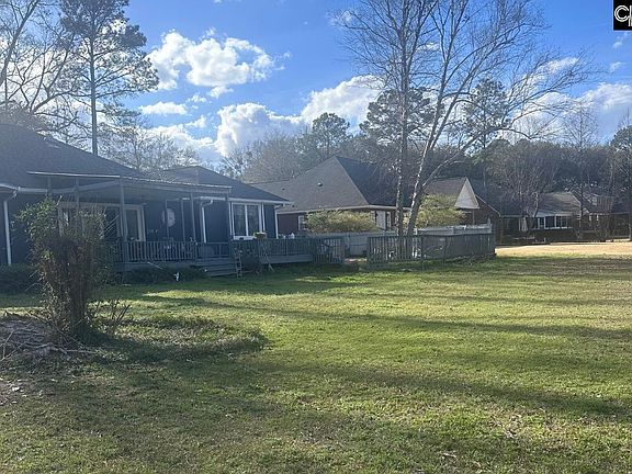 3rd image of 2951 Waverly Dr