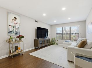 925 Washington St APT 102, Kansas City, MO 64105