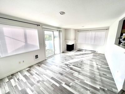 12717 NE 144th St APT D, Kirkland, WA, 98034