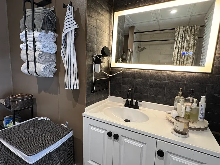 249 Webster St #3 — Photo 9