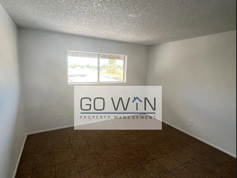 1758 E 6th Ave — Photo 10