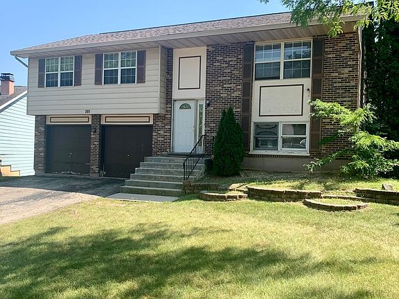 2nd image of 301 Elwood Ct