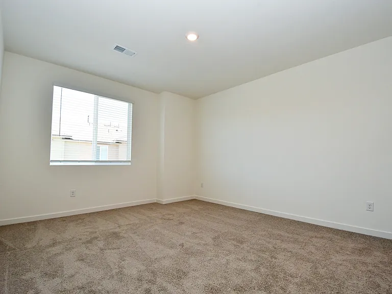 1016 Middle Gate Rd — Photo 10