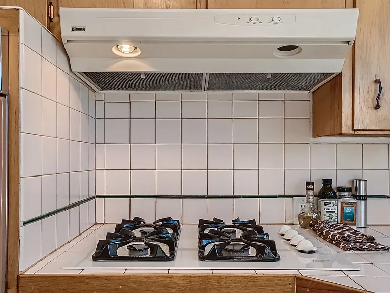 3550 S Emerson St — Photo 11