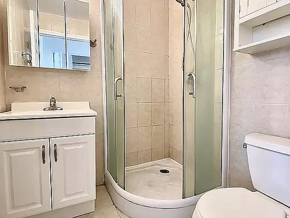 4th image of 213 7th Ave APT 5A