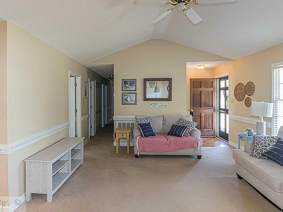 5th image of 216 Brantwood Dr