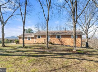 401 Seven Ponds Rd, Amissville, VA