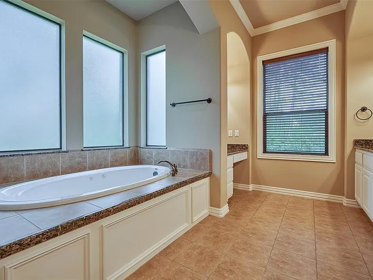 101 E Silverwood Ranch Est — Photo 23