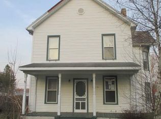 125 N Main St, Tuscarawas, OH 44682