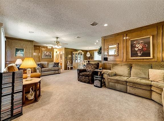 5th image of 209 Sesame Dr