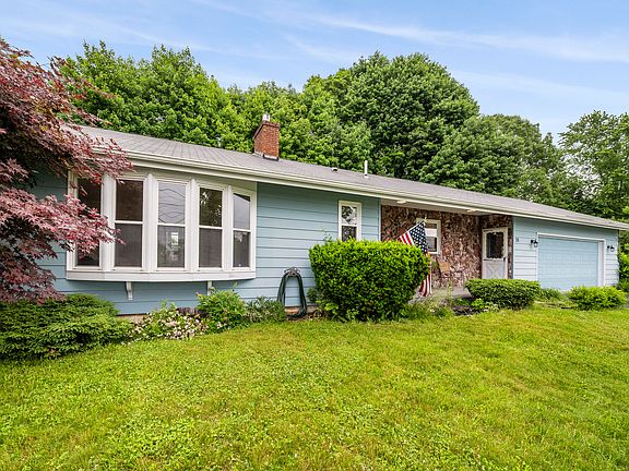 3rd image of 18 Caron Street