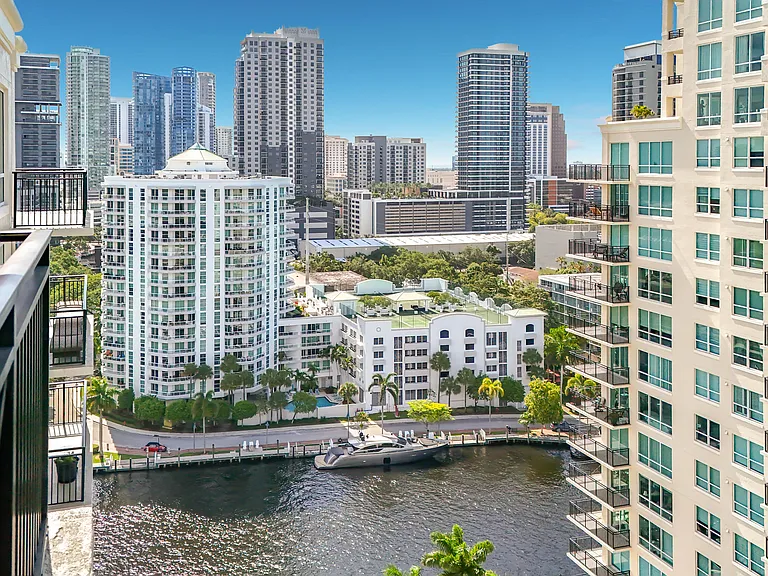 610 W Las Olas Blvd #1819N — Photo 75