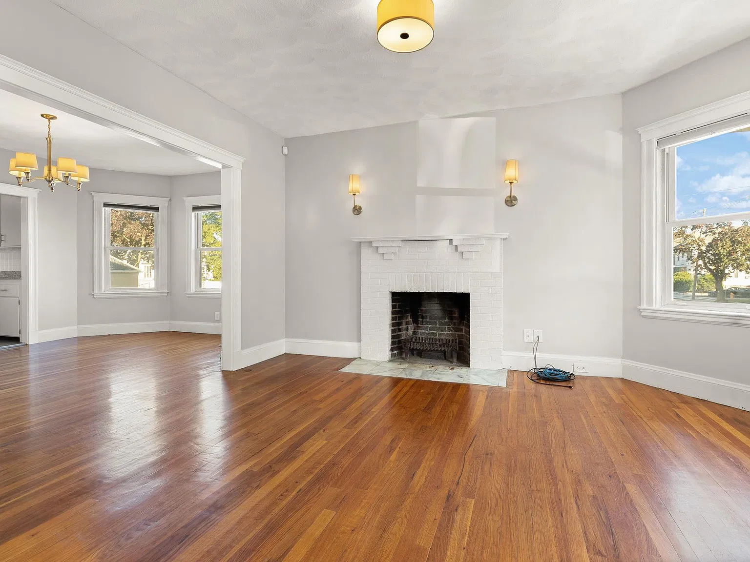 2 bed, 1.5 bath, 1630 sqft, $2,850 — Photo 3