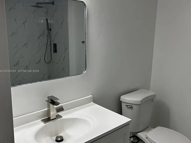 410 S Park Rd #1104 — Photo 10