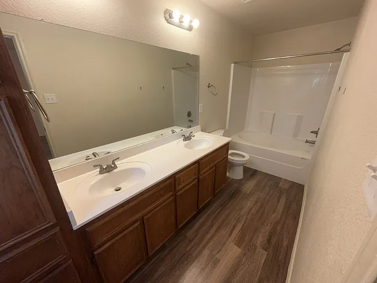 803 Eastland Dr #A — Photo 11