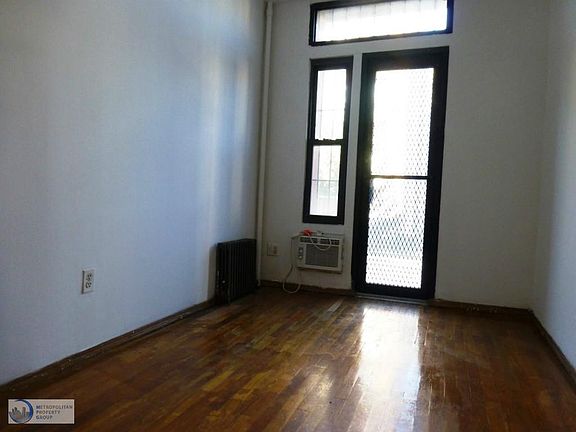4th image of 78 Saint Marks Pl APT 4
