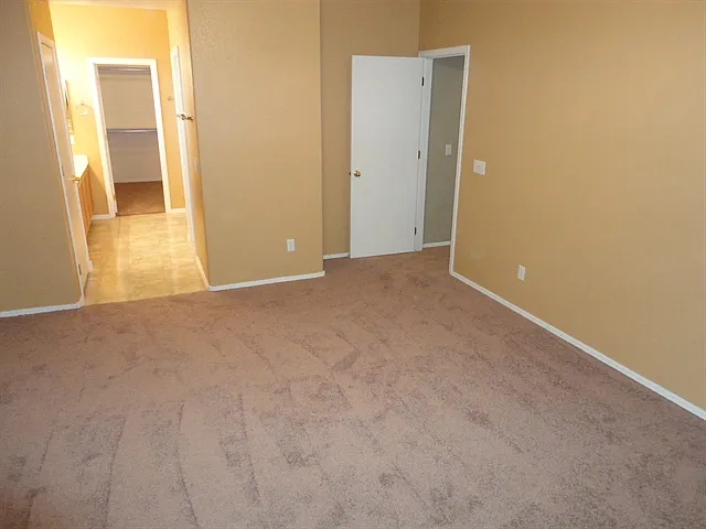 5839 E Nathan St — Photo 10