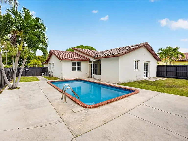 14750 SW 111th St — Photo 32