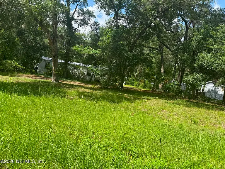 112 Cindy Ave — Photo 1