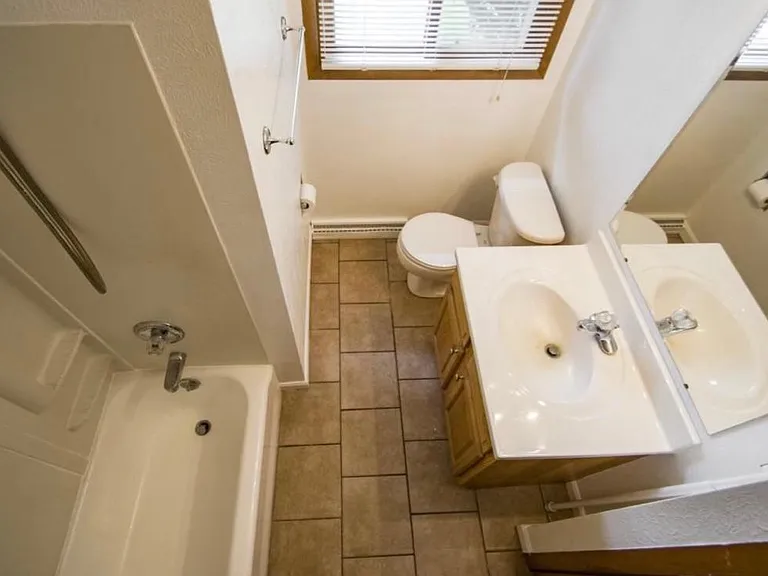 1222 N Ironwood Dr — Photo 16