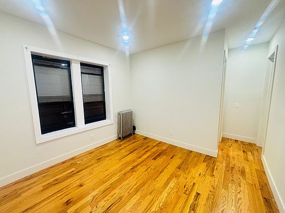 3rd image of 118 Jewett Ave APT 16