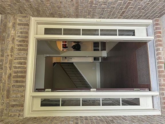 3rd image of 2660 Hartridge Dr SW