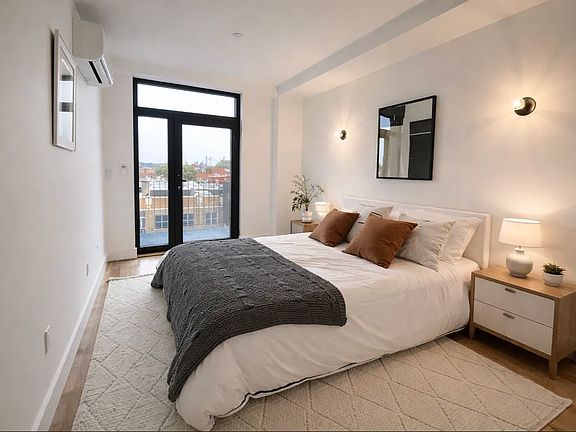 3rd image of 79 McGuinness Blvd #6B
