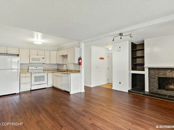 7078 Weimer Rd APT 3, Anchorage, AK 99502