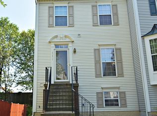 13131 Quail Creek Ln, Fairfax, VA 22033